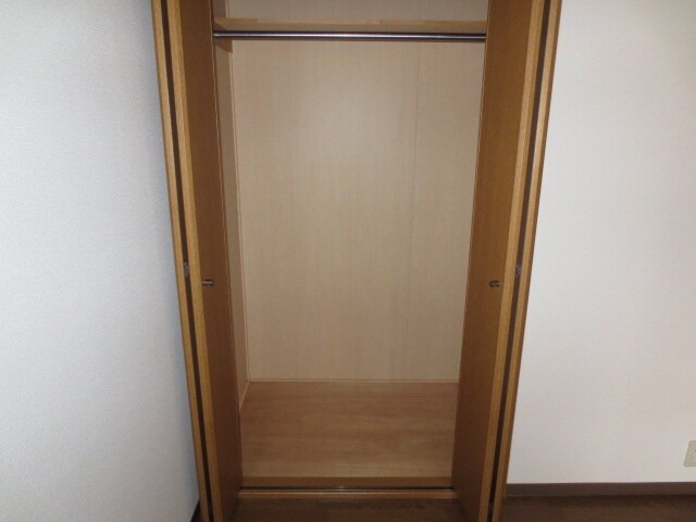 物件内観写真11　(収納)