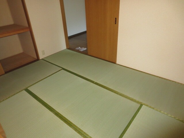 物件内観写真14　(居室)