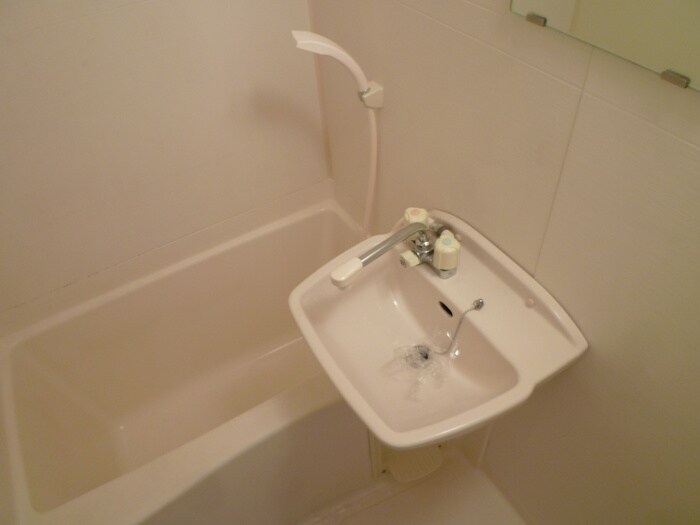 アネックス西枇杷島のバス