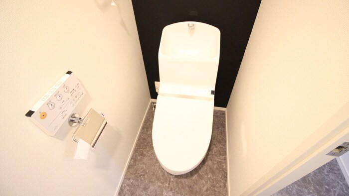 物件内観写真12　(トイレ)