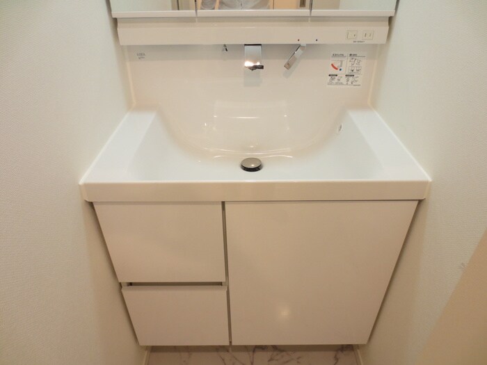 物件内観写真12　(洗面)