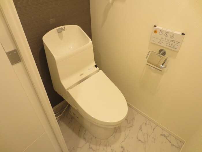 物件内観写真14　(トイレ)