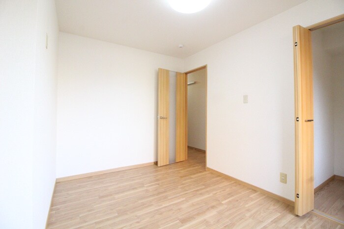 物件内観写真9　(居室)