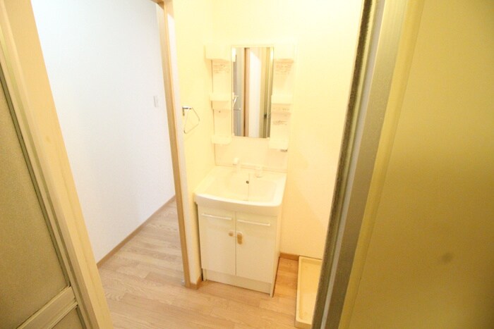 物件内観写真13　(洗面)