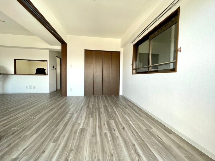 物件内観写真8　(居室)