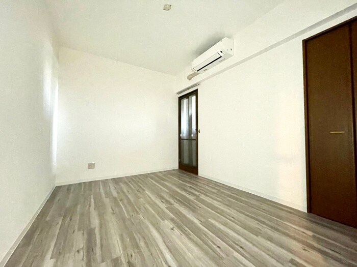 物件内観写真11　(居室)