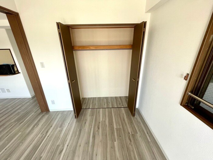 物件内観写真12　(収納)