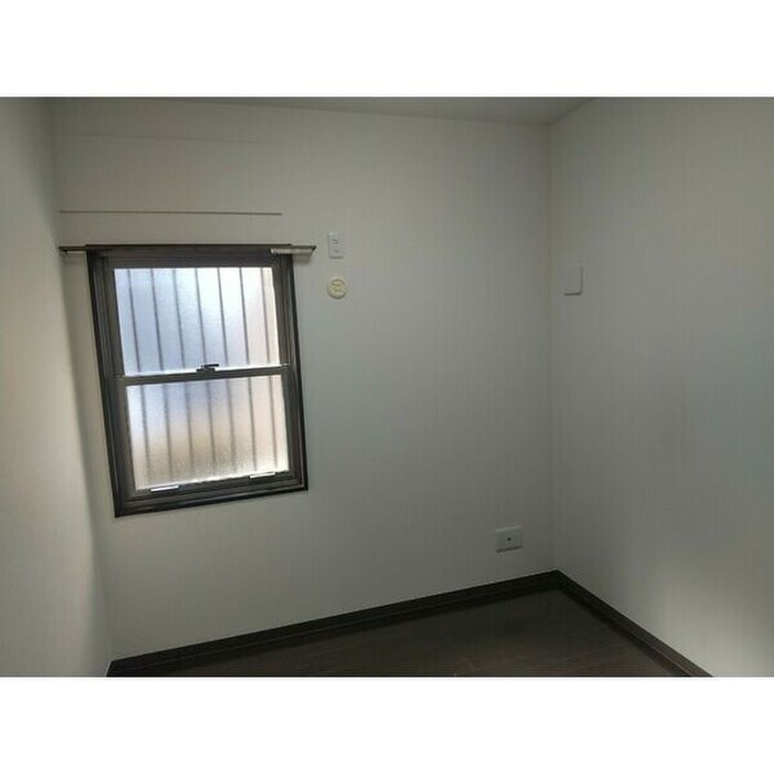 物件内観写真13　(居室)