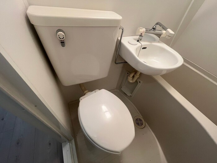 物件内観写真12　(トイレ)