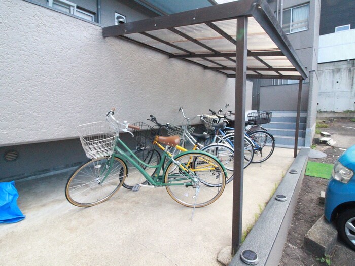 物件外観写真6　(駐輪場)