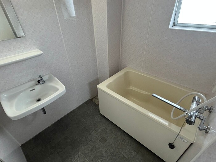 物件内観写真12　(バス／シャワールーム等)