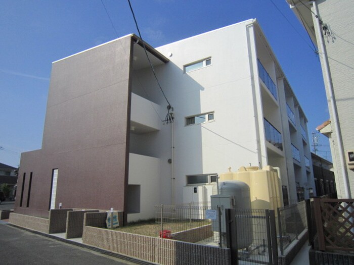 物件外観写真2　(外観写真)