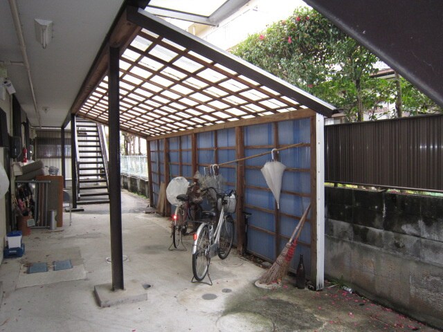 物件外観写真3　(駐輪場)