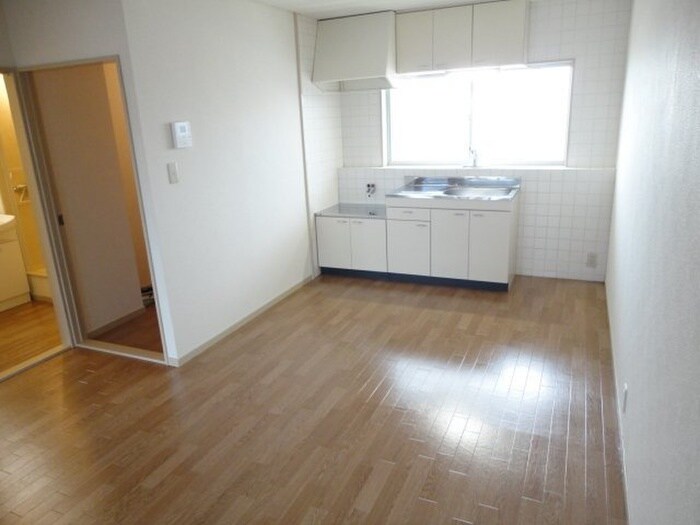 物件内観写真4　(内観写真)