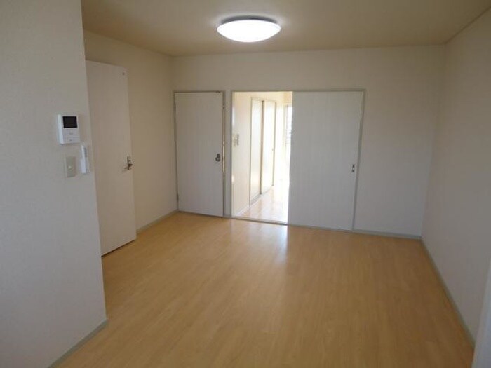 物件内観写真5　(居室)