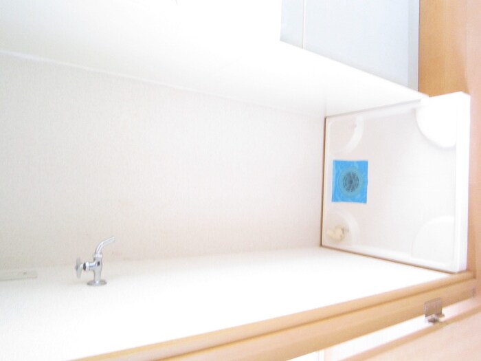 物件内観写真17　(洗濯機置場)