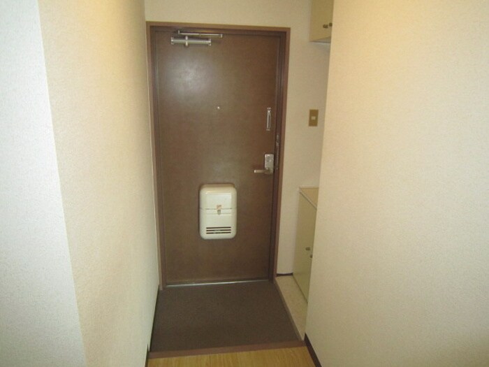 物件内観写真15　(玄関)