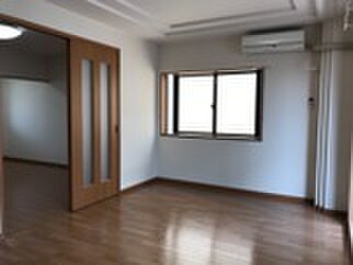 物件内観写真6　(居室)