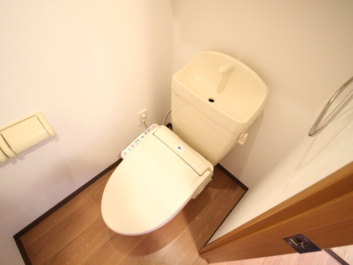 物件内観写真11　(トイレ)