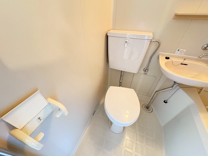 物件内観写真12　(トイレ)