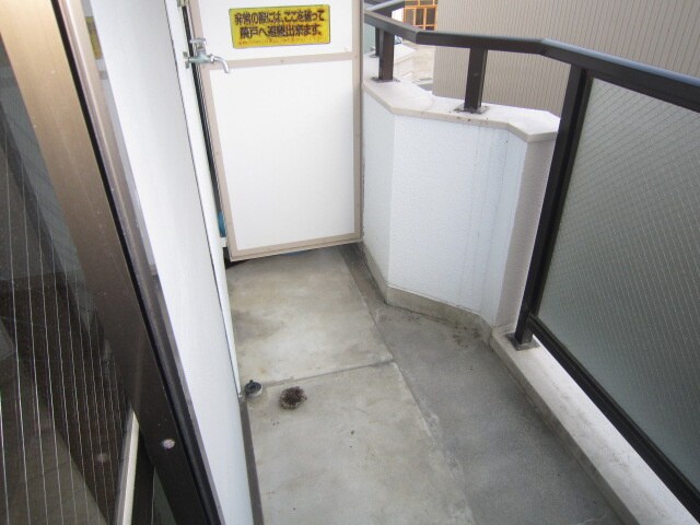 物件内観写真15　(洗濯機置場)