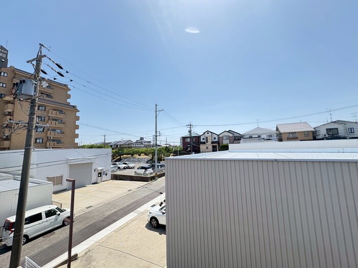 物件内観写真22　(室内からの展望)