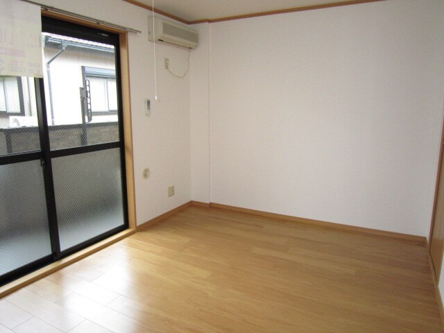 物件内観写真6　(居室)