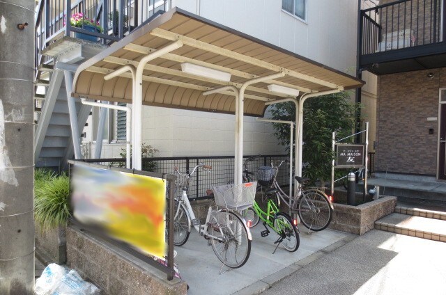 物件外観写真3　(駐輪場)