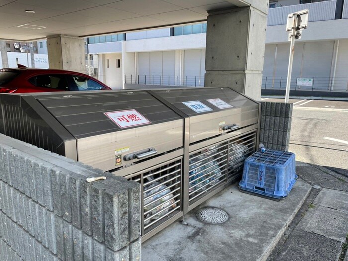 物件外観写真6　(建物設備)