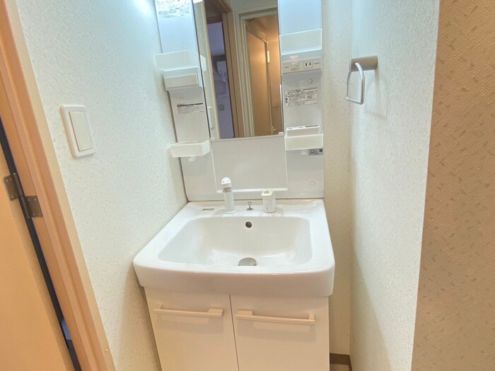 物件内観写真12　(洗面)