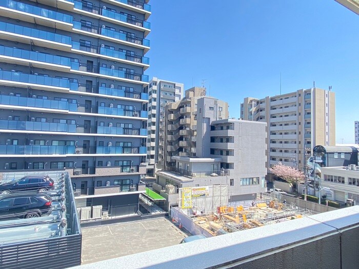 物件内観写真18　(室内からの展望)