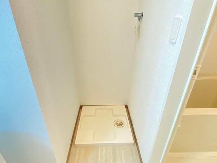 物件内観写真19　(洗濯機置場)