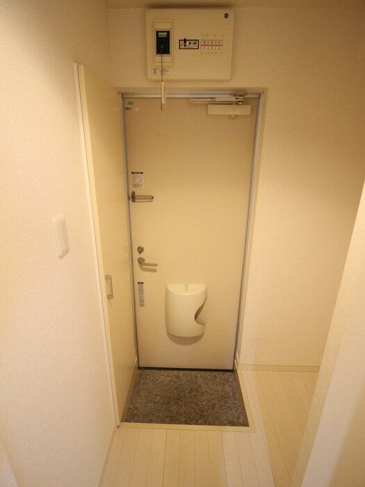 物件内観写真19　(玄関)