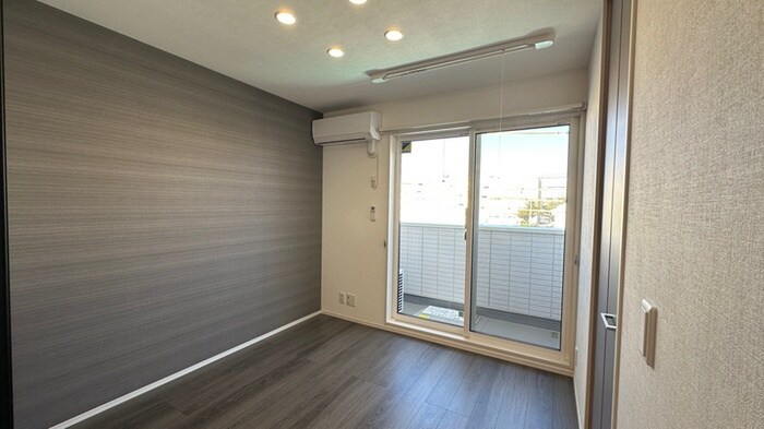 物件内観写真6　(居室)