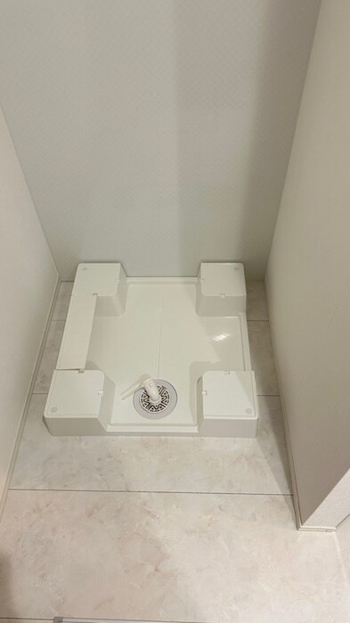 物件内観写真10　(洗濯機置場)