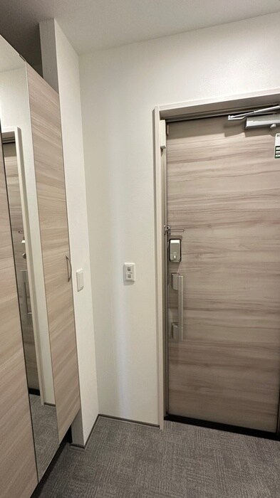 物件内観写真14　(玄関)