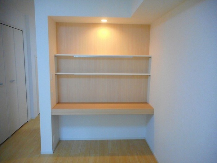 物件内観写真10　(収納)