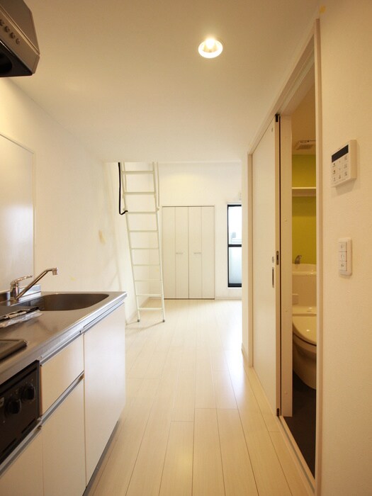 物件内観写真19　(廊下)