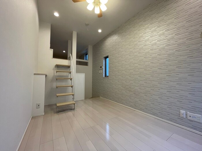 物件内観写真8　(居室)