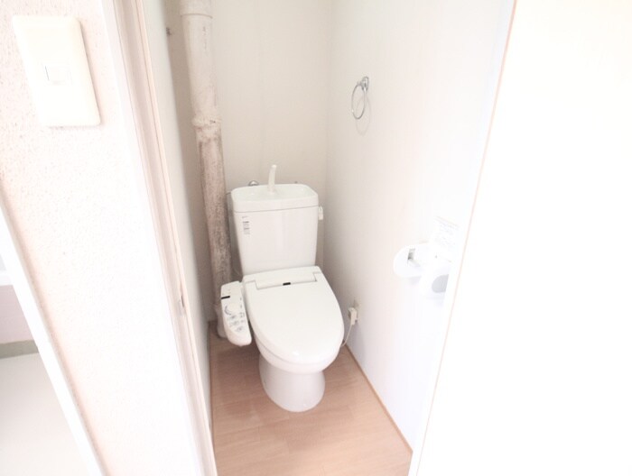 物件内観写真14　(トイレ)