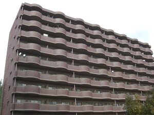 天神山マンション ２号館外観写真