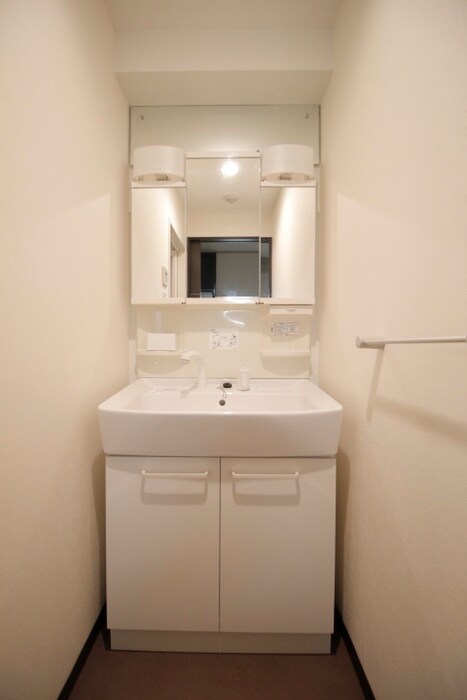 物件内観写真11　(洗面)