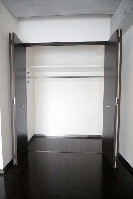 物件内観写真12　(収納)