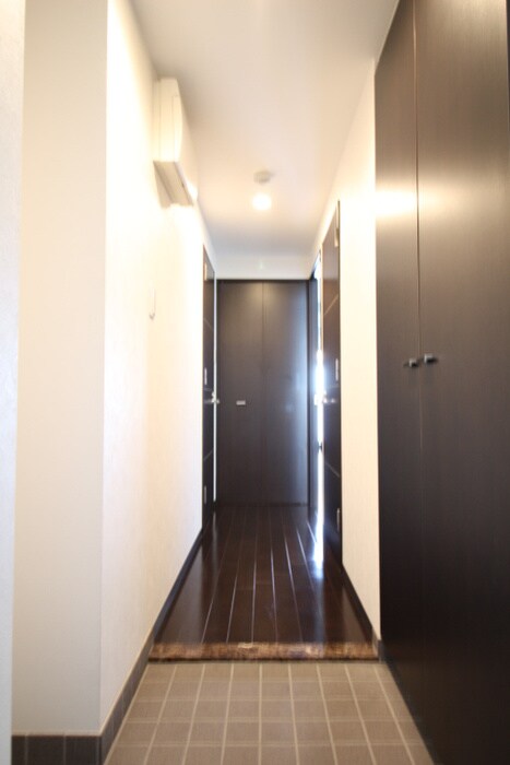 物件内観写真14　(玄関)