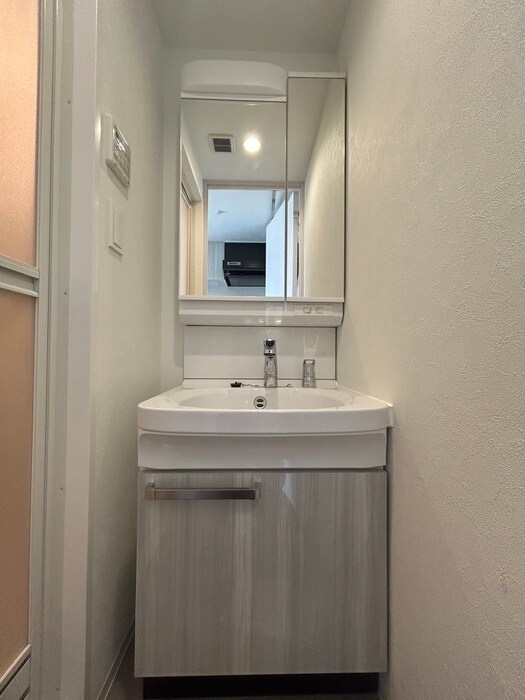 物件内観写真13　(洗面)