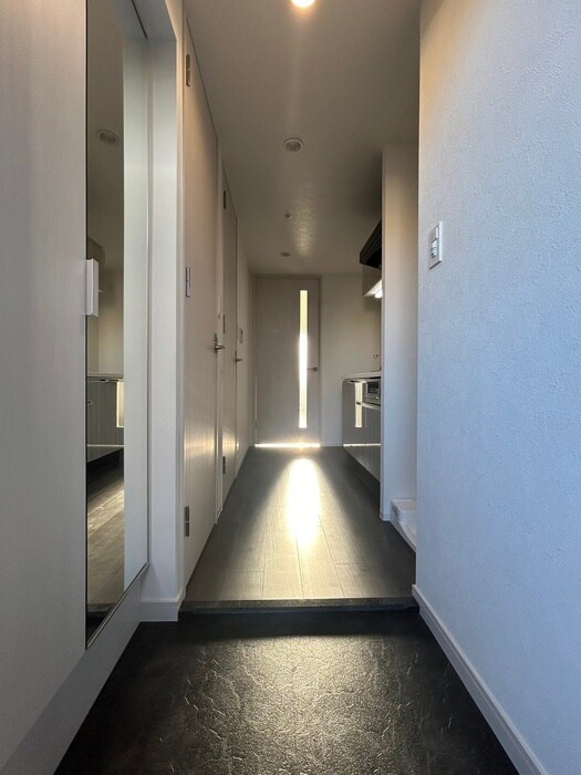 物件内観写真15　(玄関)