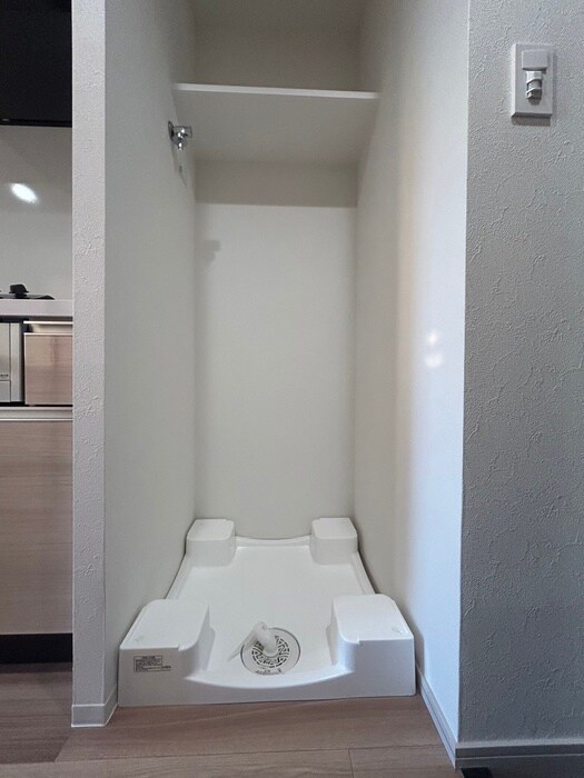 物件内観写真15　(洗濯機置場)