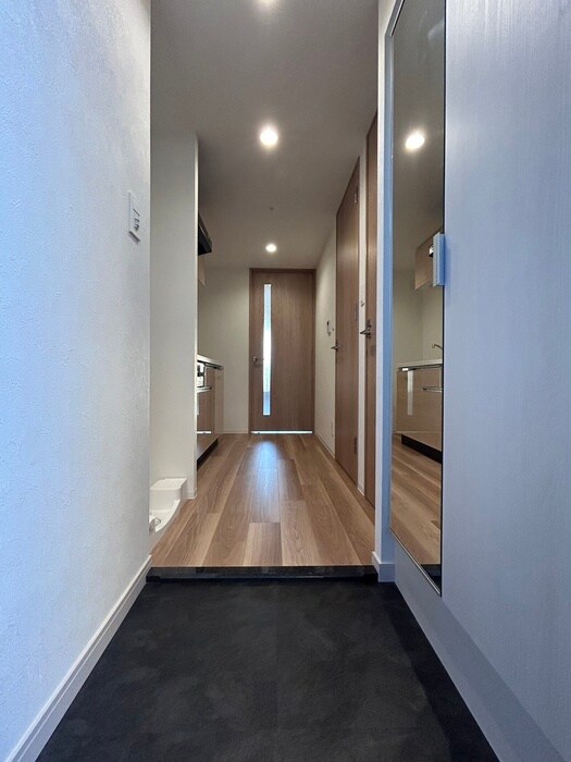 物件内観写真21　(玄関)