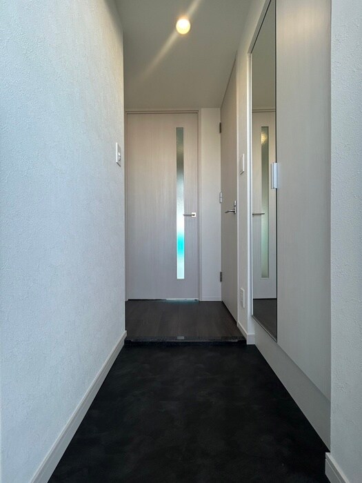 物件内観写真22　(玄関)