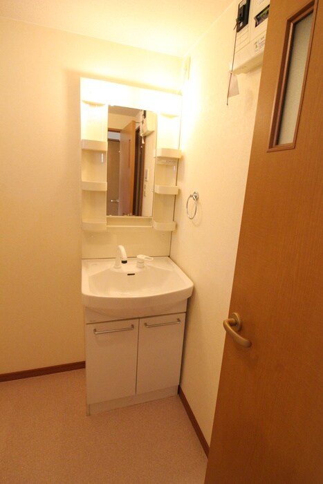 物件内観写真9　(洗面)